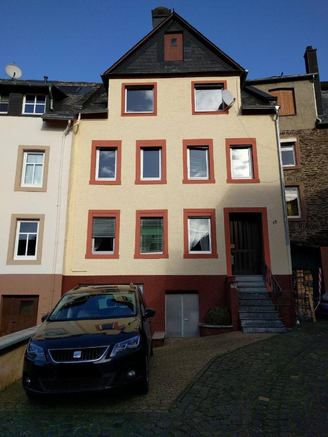 Monkey Factory - Mini Home-Stay Hostel Traben-Trarbach Luaran gambar