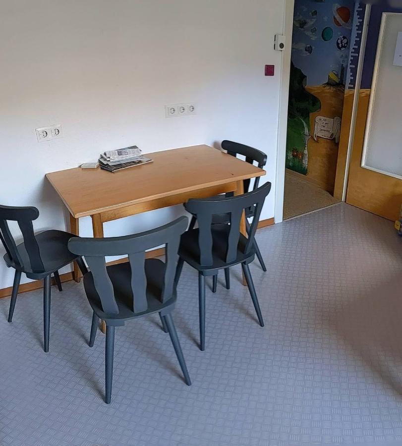 Monkey Factory - Mini Home-Stay Hostel Traben-Trarbach Luaran gambar