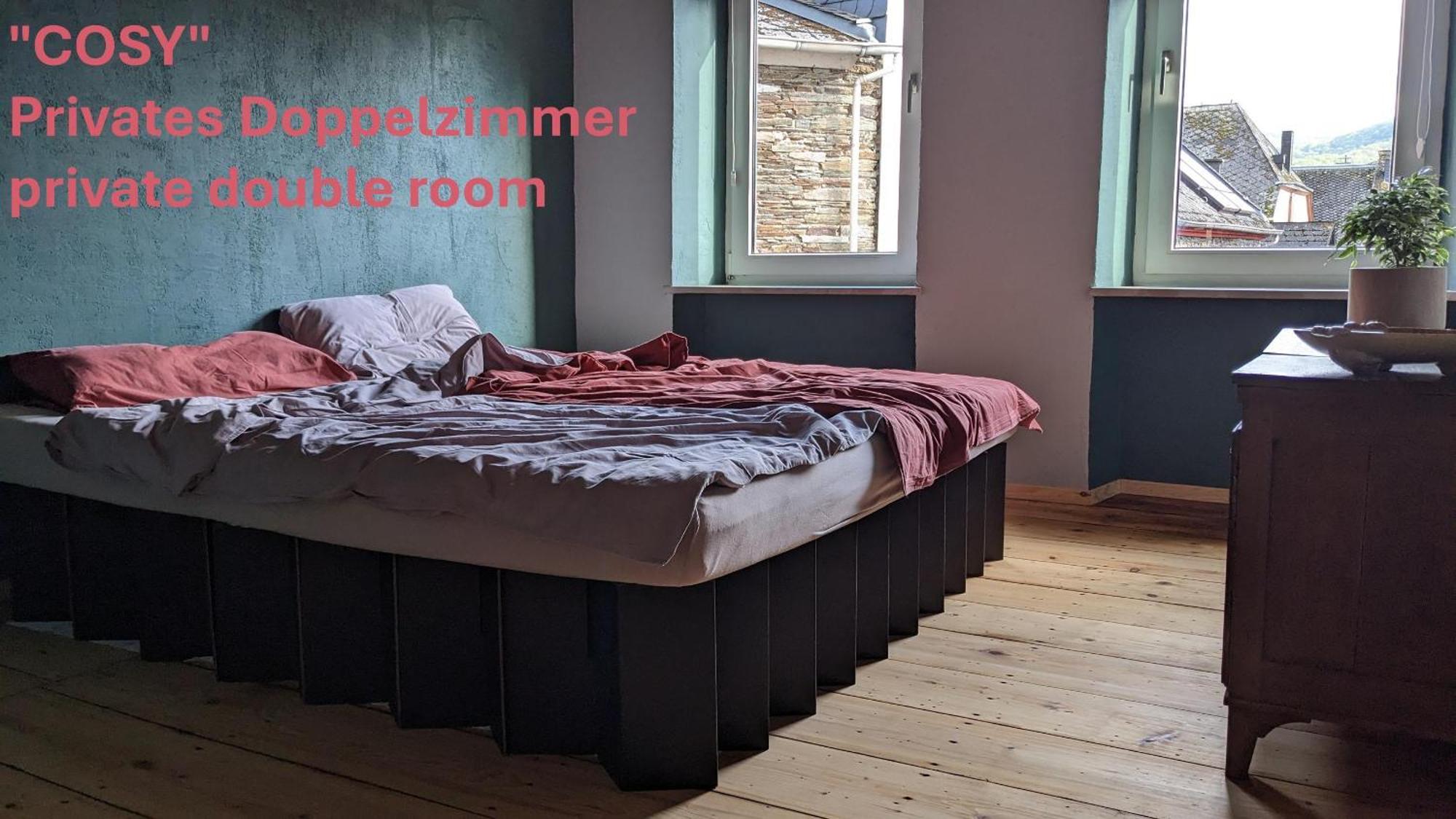 Monkey Factory - Mini Home-Stay Hostel Traben-Trarbach Luaran gambar